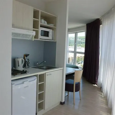 - La Closeraie Apartmanhotel