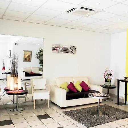 - La Closeraie Lejlighedshotel 3*