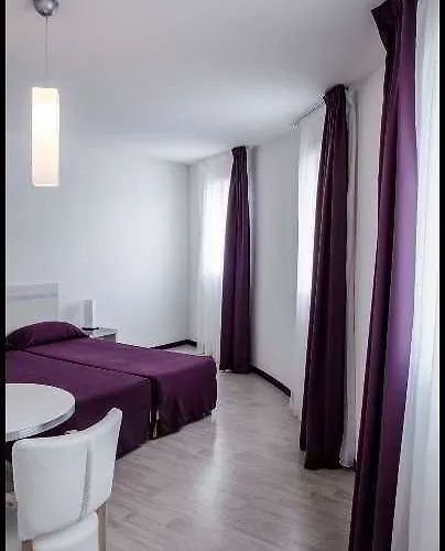 - La Closeraie 3* Lourdes